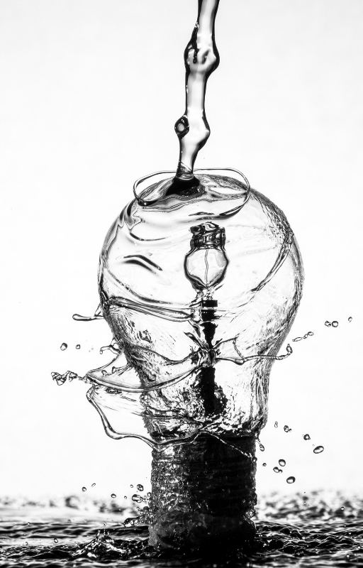 illustration showing water being poured over a bulb