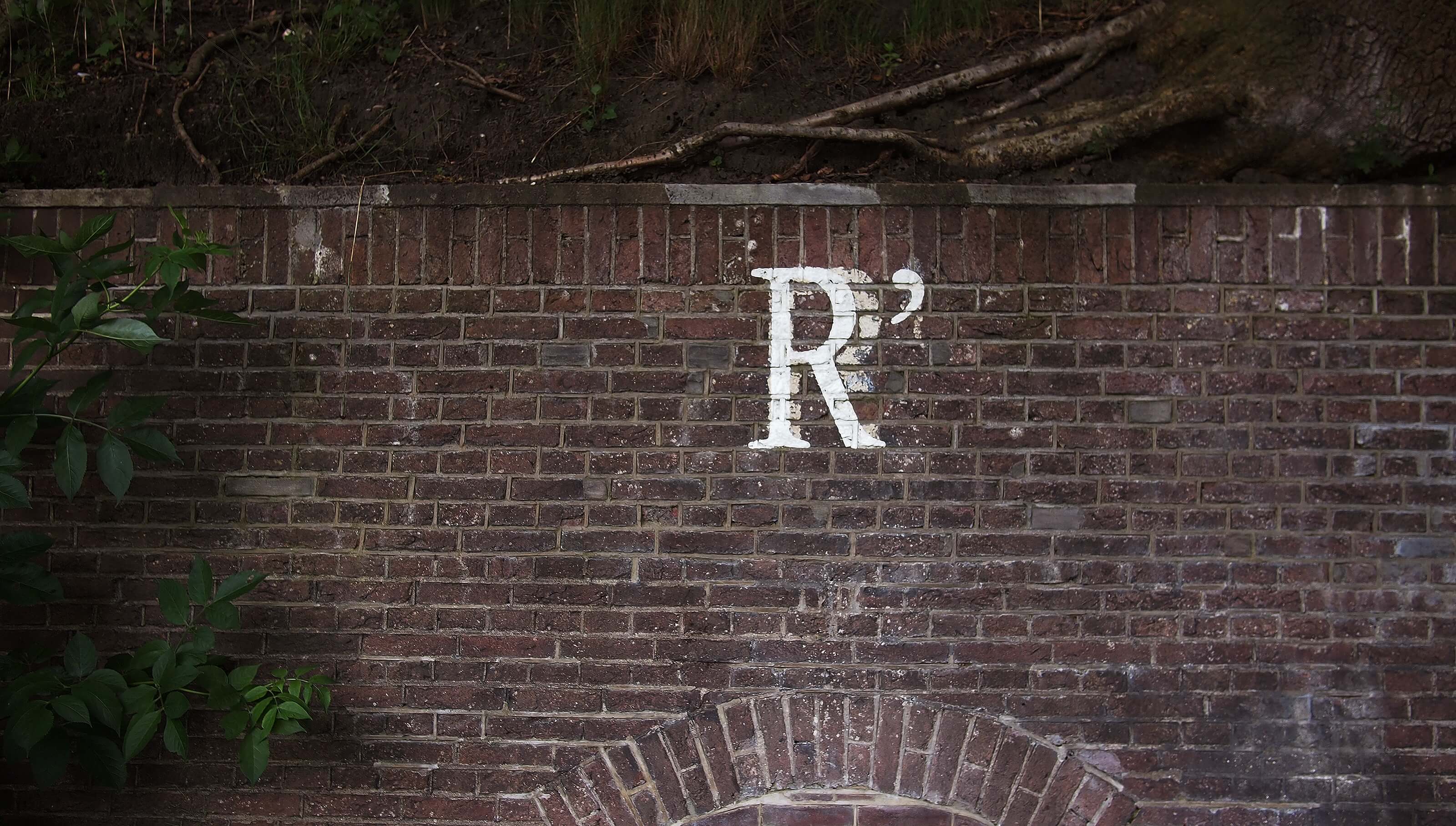 Letter R written on a wall